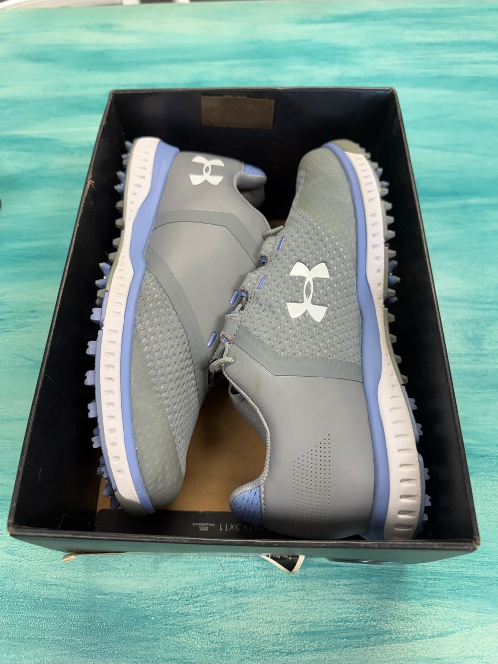 Under Armour Lightweight Fade Golf shoe 7.5 Gray & Light Purple Golf Spikes